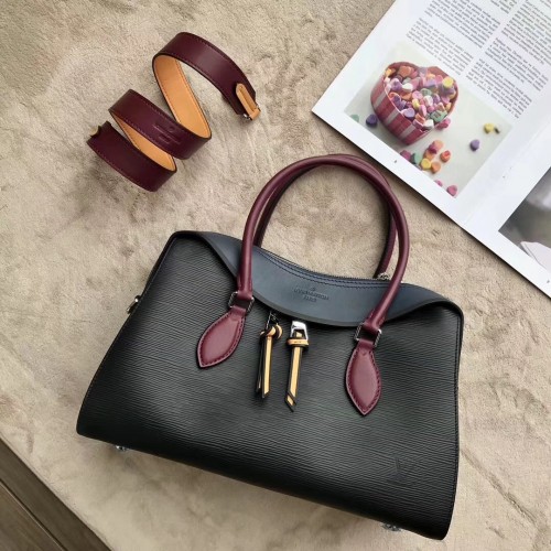 Louis Vuitton Bag 052